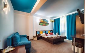 H Infinity Mamaia Nord